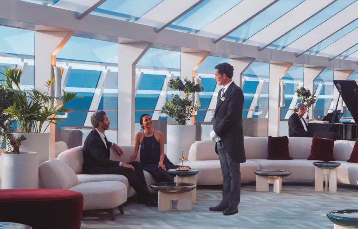 Lounge exclusivo do MSC Yacht Club com serviço de mordomo